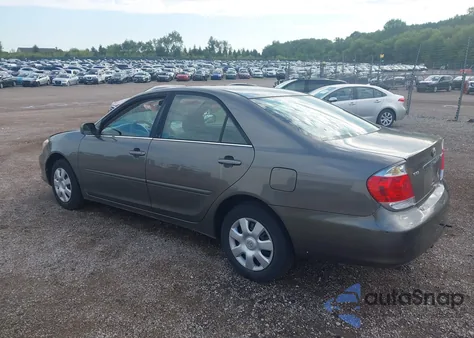 2005 Toyota Camry Le from USA, damaged, VIN 4T1BE32K25U990820